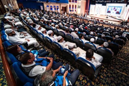 تواصل منافسات مسابقة دبي الدولية للقرآن الكريم في يومها السادس