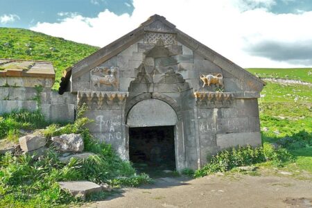 UNESCO-nun mədəni dəyərləri kontekstində Səlim Karvansarayının mühafizəsi-II yazı
